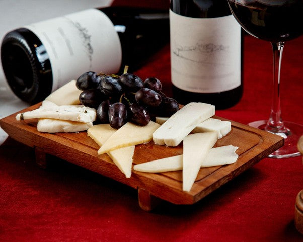 Wine and Cheese Pairing: Discover Classic Combinations & Master the Art of Flavour Matching